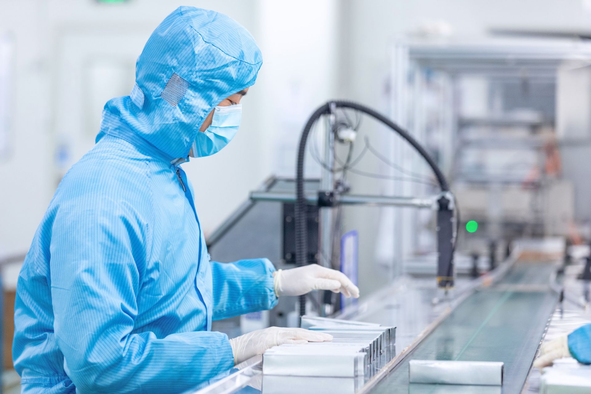 無塵室十萬級,無塵室一萬級,無塵室庫板,工廠隔間,食品廠隔間